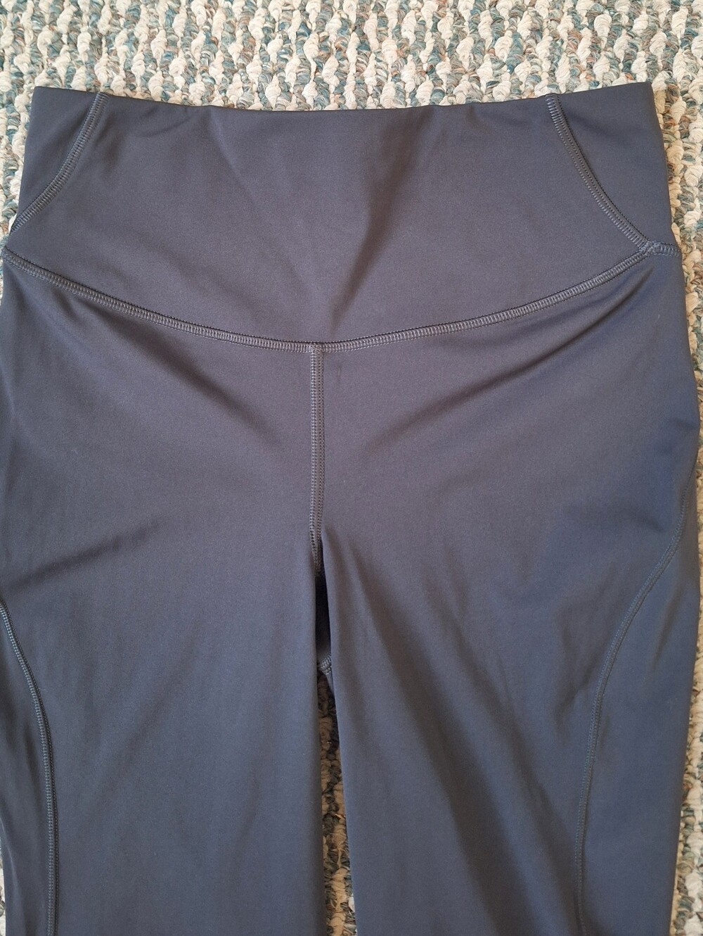 Lululemon Base Pace High Rise 23" Cropped Leggings Size 6 Graphite Grey Nulux - Picture 6 of 13